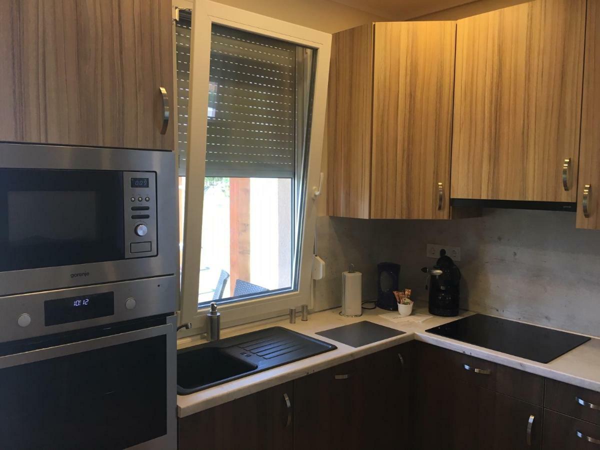 Вилла Konrad Apartman Балатонмариафюрдё Экстерьер фото