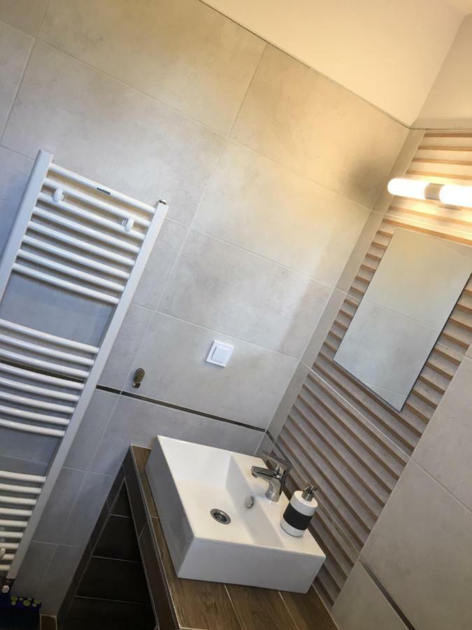Вилла Konrad Apartman Балатонмариафюрдё Экстерьер фото